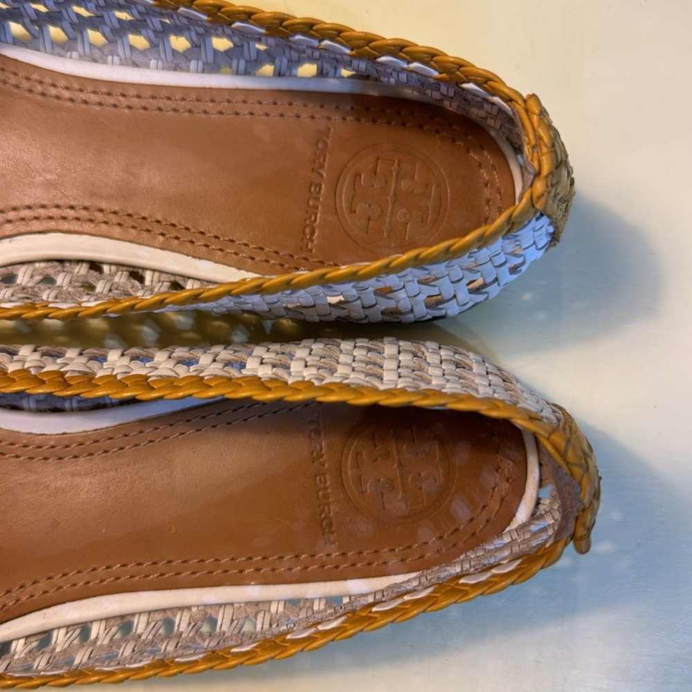 TORY BURCH Woven Leather Cap Toe Ballet Flats (gold and white w/gold logo) - Picture 3 of 6